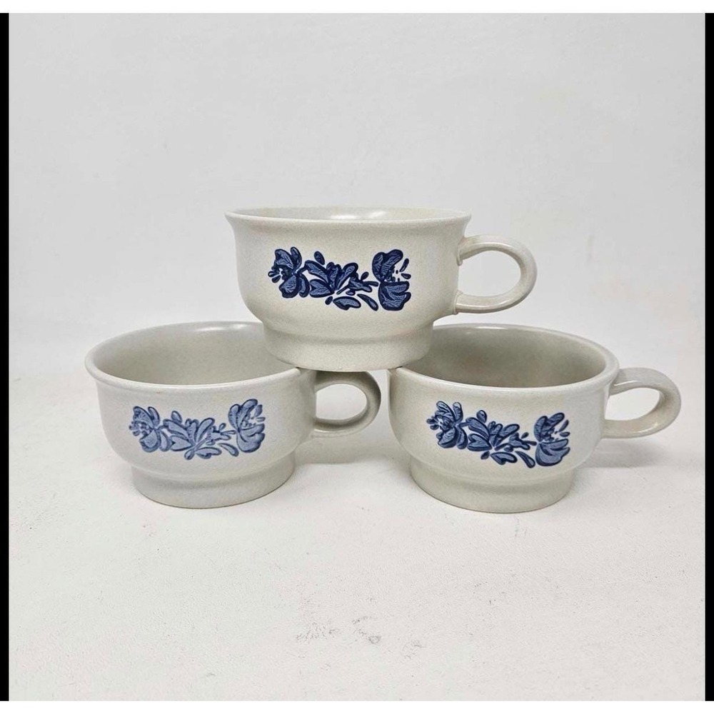 Pfaltzgraff Yorktowne Stoneware Mugs Set of 3 Gray Blue Floral USA Vintage